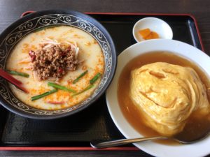 豊富なメニューとボリューム！「龍のしょく堂」